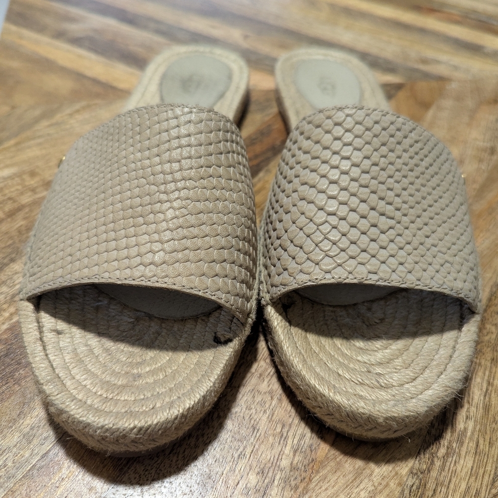 UGG Espadrille Slides - Picture 5 of 10